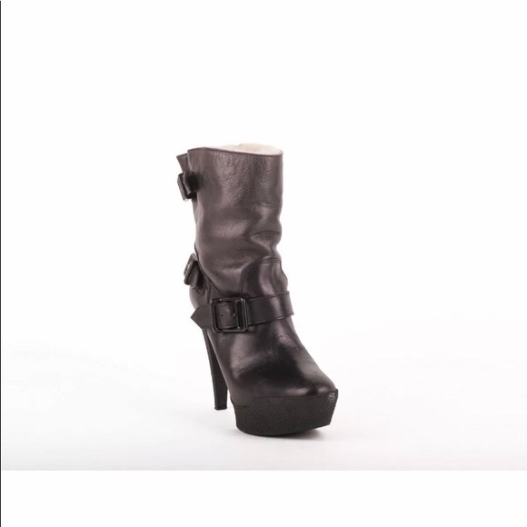 Burberry shearling aviator booties - Picture 1 of 4